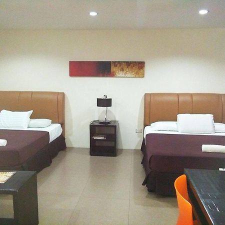 Hotel North Zen Basic Spaces à Davao City Extérieur photo