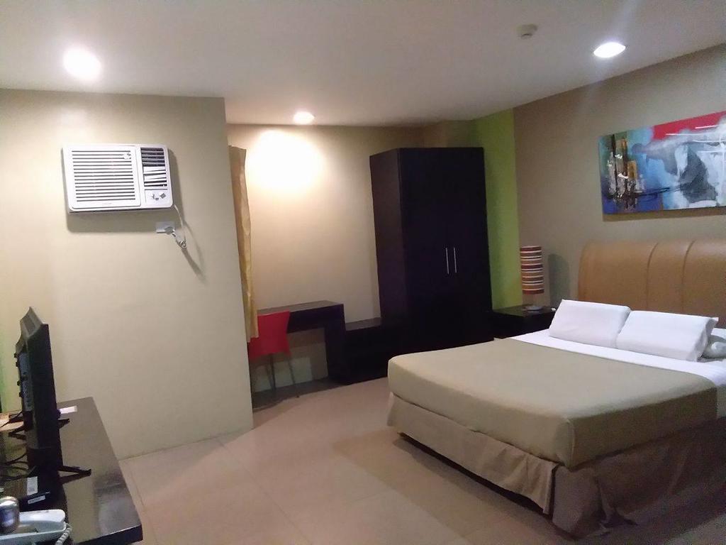 Hotel North Zen Basic Spaces à Davao City Extérieur photo