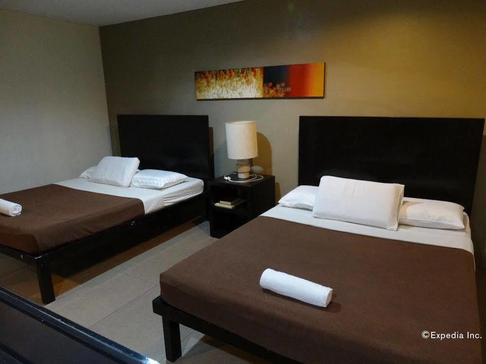 Hotel North Zen Basic Spaces à Davao City Extérieur photo